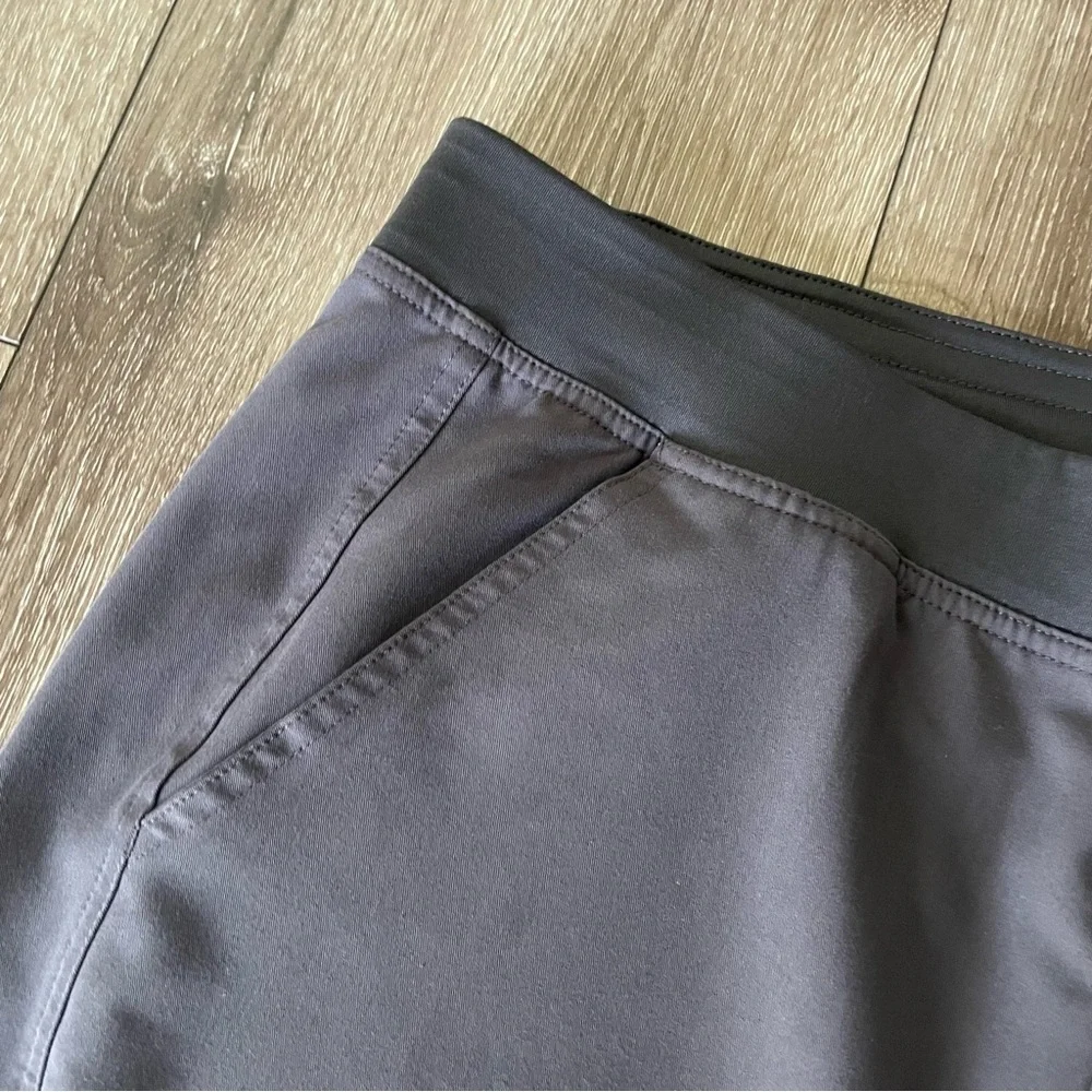 FIGS Axim Cargo Scrub Pants Technical Collection Size XL Grey